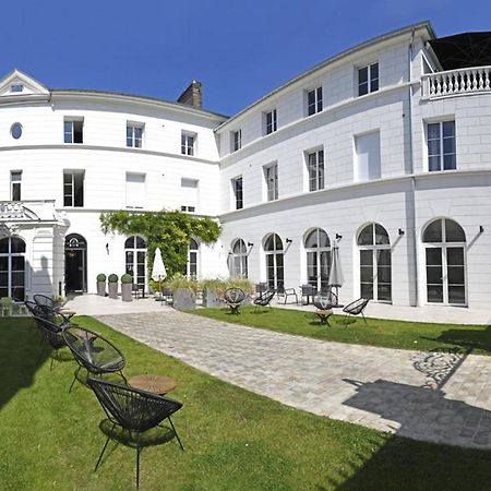 Aparthotel Manoir de l'évêché Lisieux Exterior foto