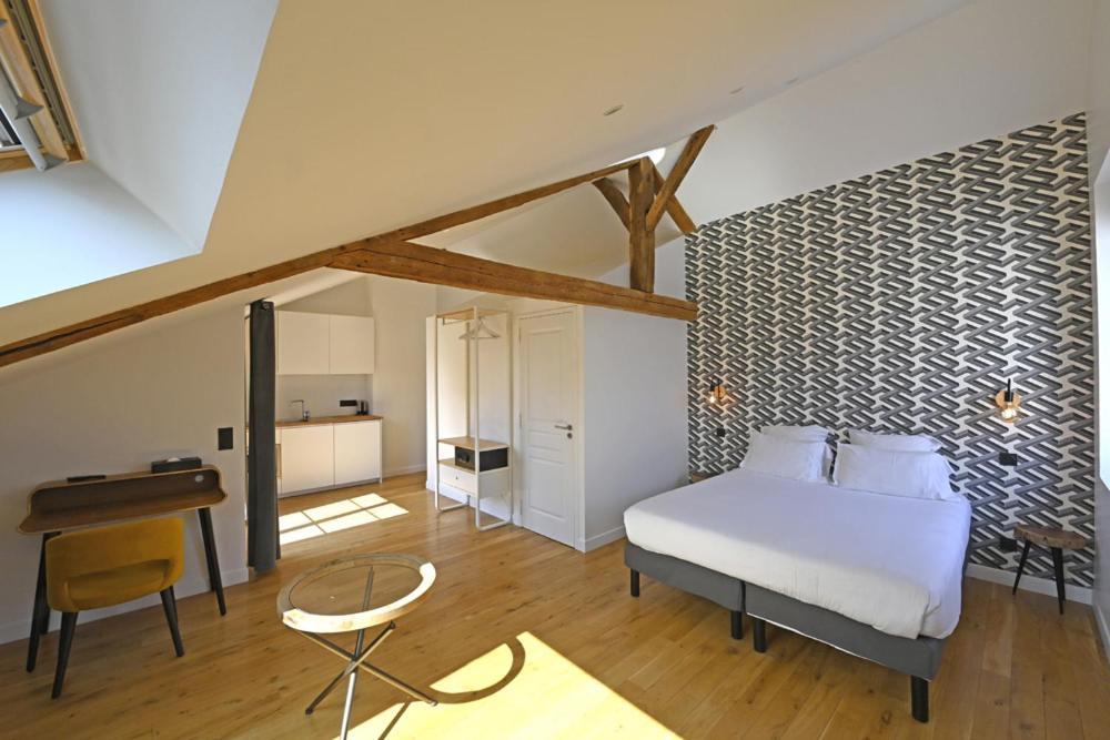 Aparthotel Manoir de l'évêché Lisieux Exterior foto