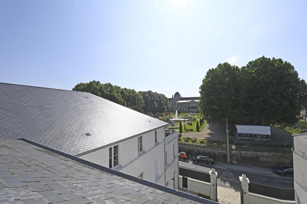 Aparthotel Manoir de l'évêché Lisieux Exterior foto
